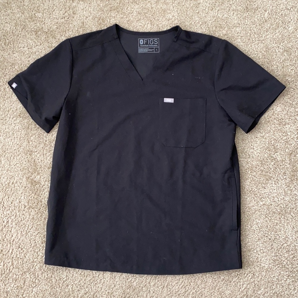 Men’s Figs Large Black Chisec Three Pocket Scrub Top